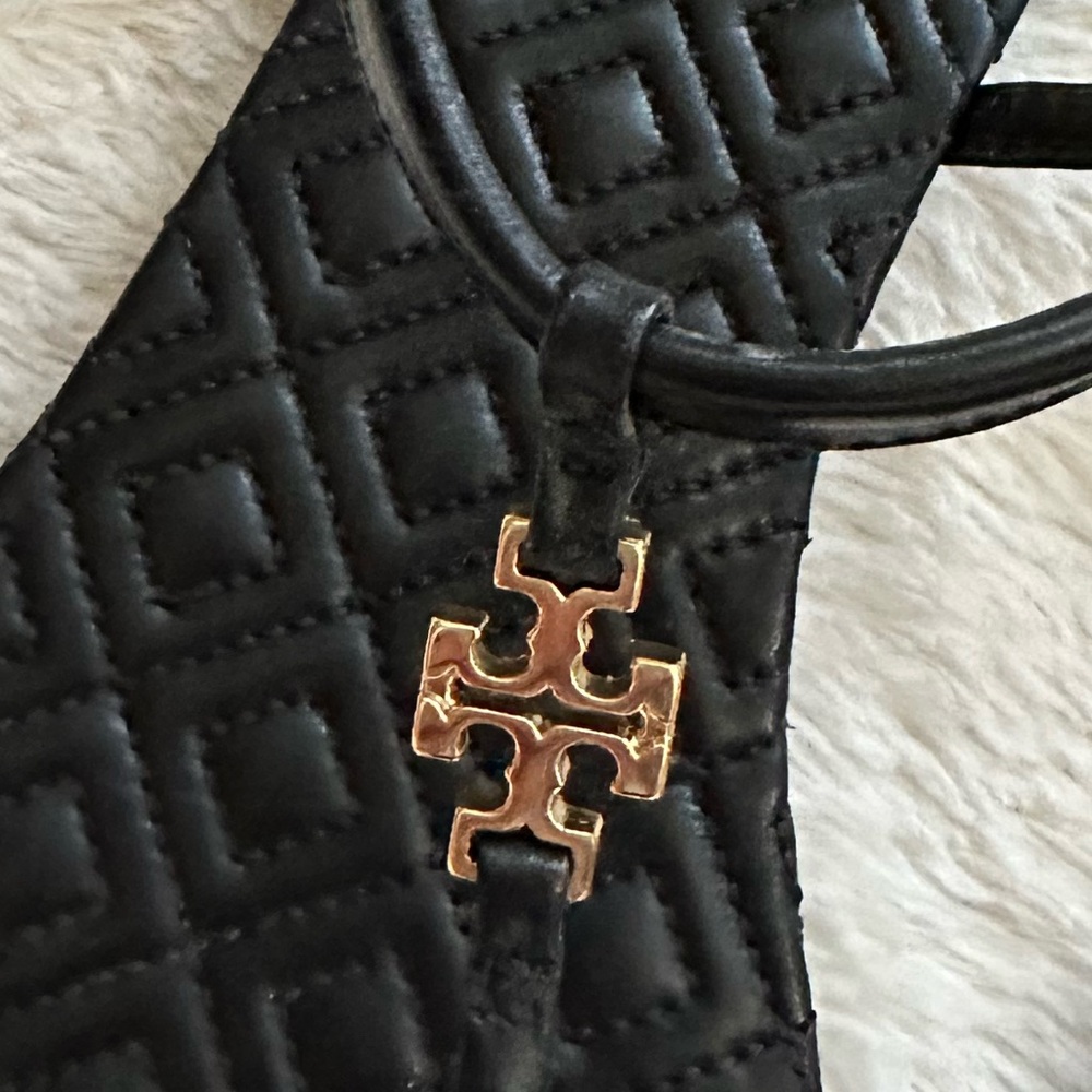 Tory Burch Marion Quilted Sandal - Picture 4 of 10